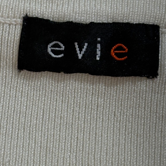 EVIE Ivory Cardigan with Pearl Embellishments - Picture 3 of 8